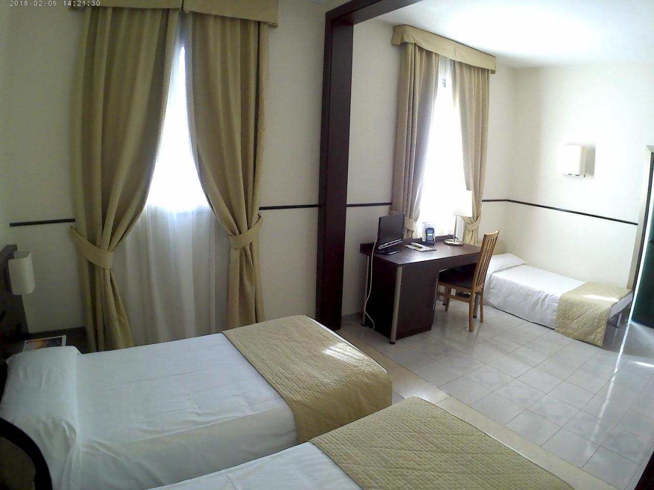 The Church Village โรม ภายนอก รูปภาพ